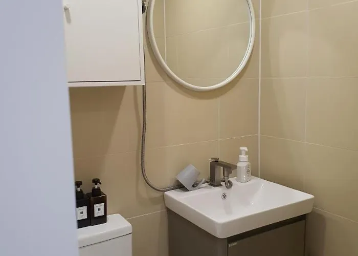 Ann Iksun 트윈스튜디오 Hostel